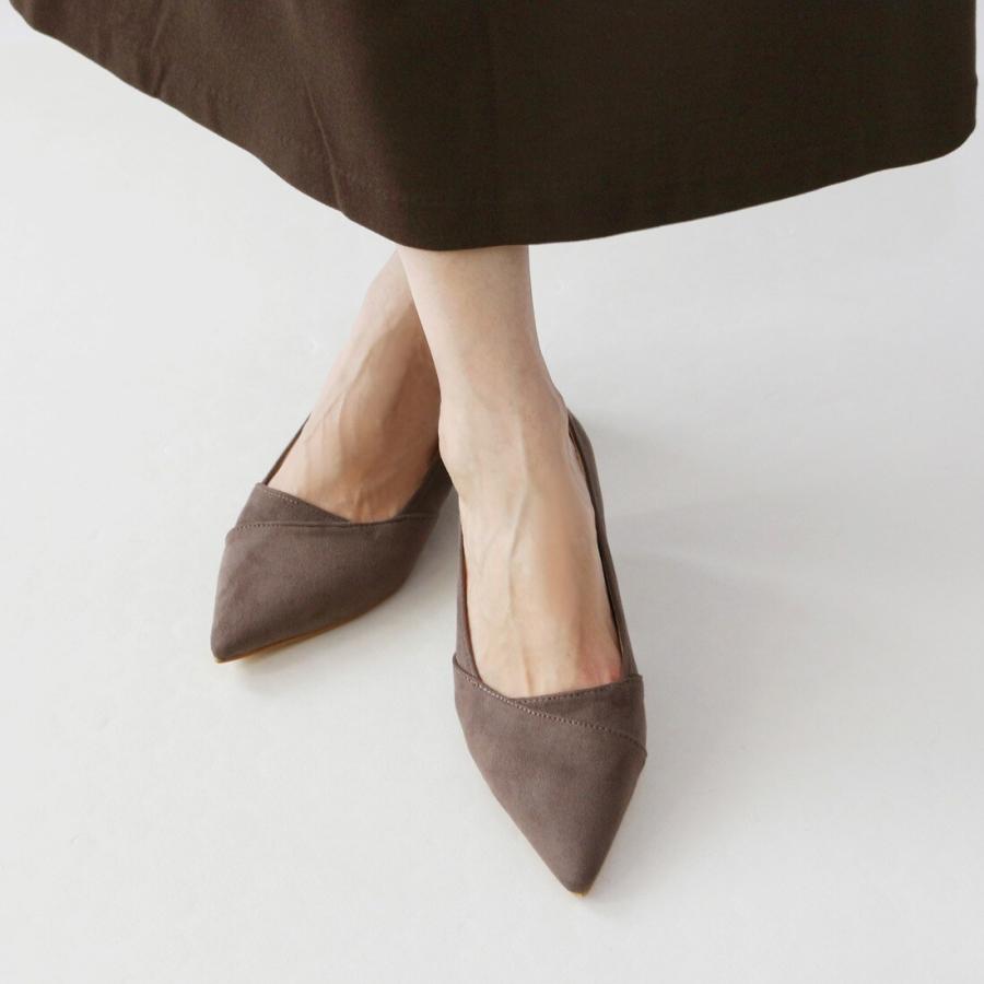 Fin（フィン） 【25秋冬新作】ポインテッドトゥ切替えフラットシューズ