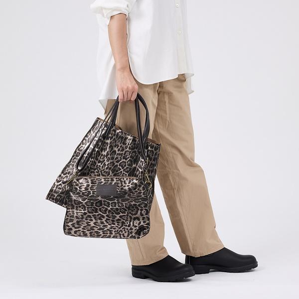 コレックス（collex）/【WEB限定】【AULENTTI/オウレンティ】ポーチ付きトートバッグ　ヒョウ柄 collex（コレックス） 【WEB限定】【AULENTTI/オウレンティ】ポーチ
