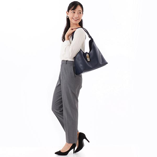 【公式】フルラ ゴッチャ (Furla Goccia) ホーボーバッグ Mの画像