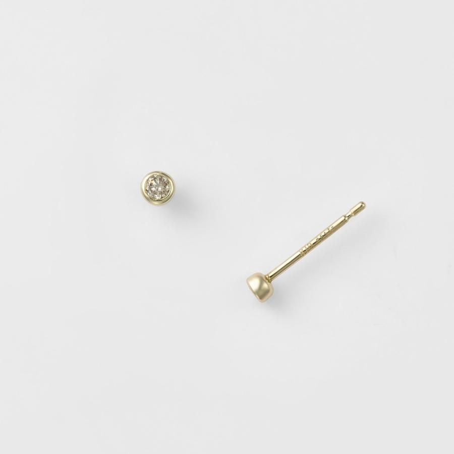 K10ダイヤモンドピアス（0.03ct）の画像