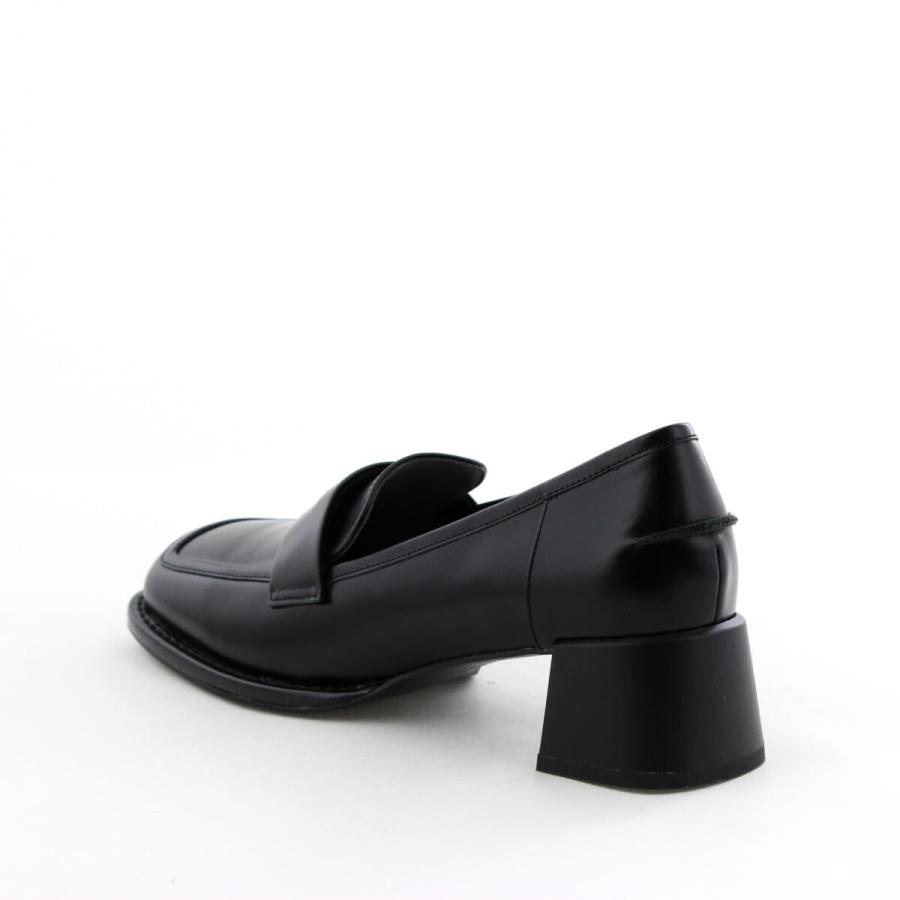 HIMIKO 適度なヒールが嬉しい【卑弥呼25AW】メタルポイントヒール