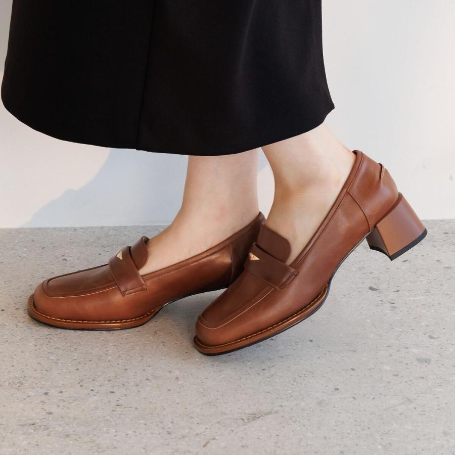 HIMIKO 適度なヒールが嬉しい【卑弥呼25AW】メタルポイントヒール