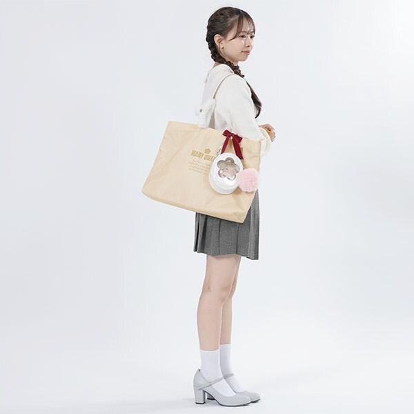 MARY QUANT（マリークヮント） ゴールドロゴプリント舟型 トート 