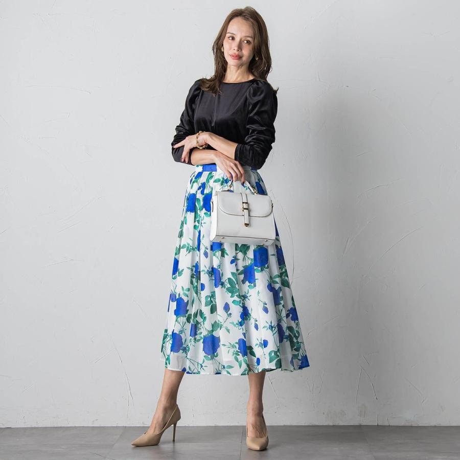 Viaggio Blu（ビアッジョブルー） ブルーローズプリントスカート≪洗濯