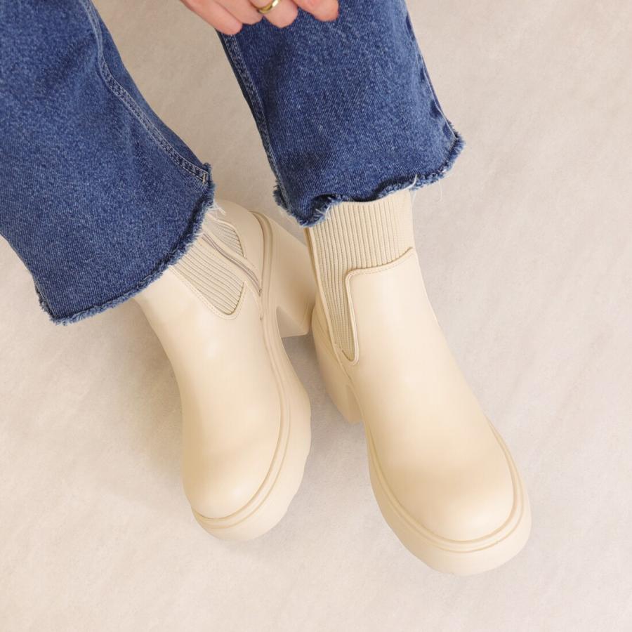 artemis by DIANA（アルテミス by ダイアナ） ニットコンビ厚底ブーツ