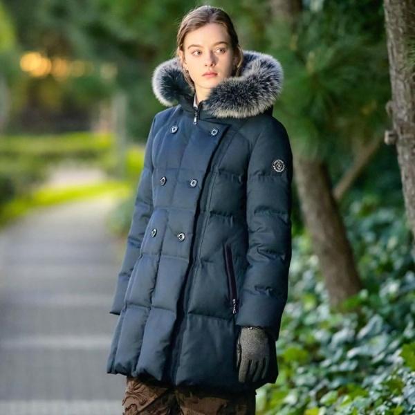 DRESSTERIOR（ドレステリア） 【CLASSY.12月号掲載】ブルーFOXファー