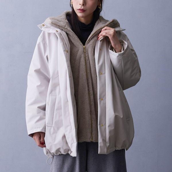 NICOLE white（ニコルホワイト） ファーライナー付きドロストダウン