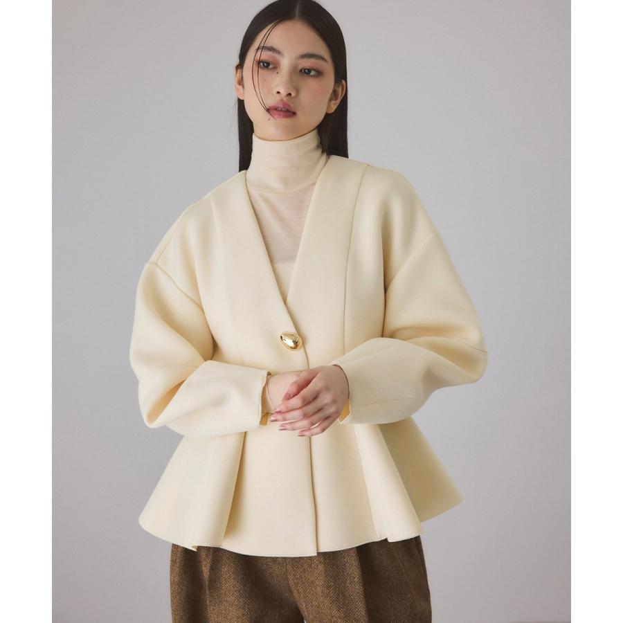 アダムエロペ　エッグブローチ付きペプラムカーディガン　ブラック　新品 ADAM ET ROPE'（アダムエロペ） エッグブローチ付きペプラム