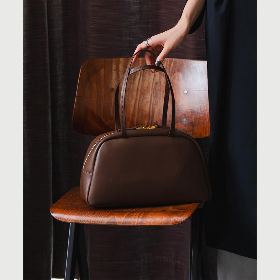 LA MARGE】【本革 / 500mlボトル収納可能】レザー ラウンド ボストン