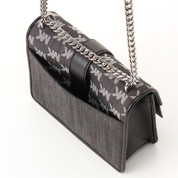 MICHAEL KORS（マイケルコース） GREENWICH フラップ クロスボディ