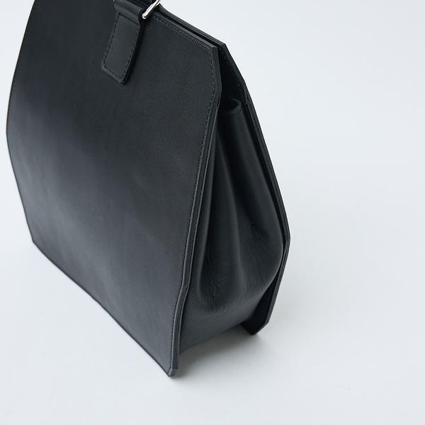 【UNISEX】POLYGON ONE HAND BAG / ポリゴン ワンハンの画像