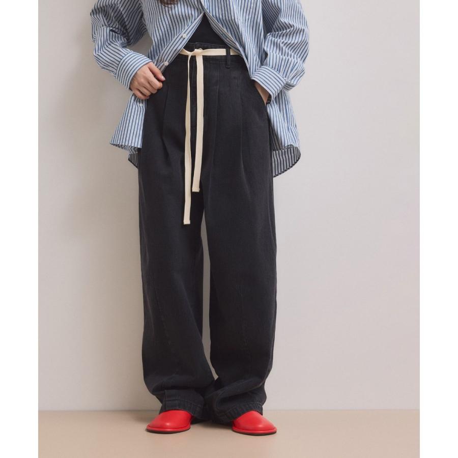 ADAM ET ROPE'（アダムエロペ） 【WEB限定】2タックカーブデニムパンツ