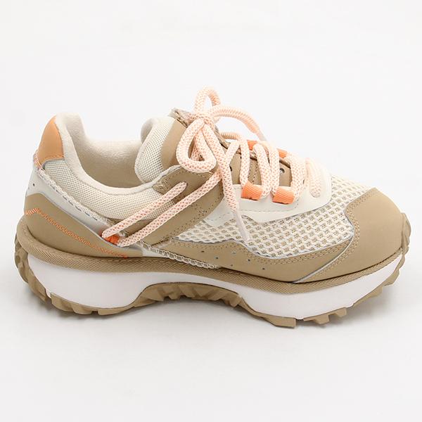 UGG/アグ/RETROFI LOW SPRINGの画像