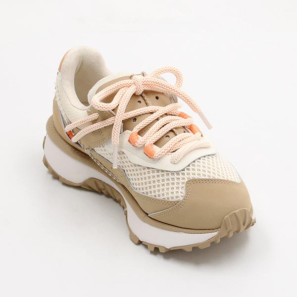 UGG/アグ/RETROFI LOW SPRINGの画像