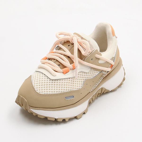 UGG/アグ/RETROFI LOW SPRINGの画像