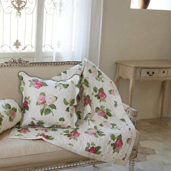 LAURA ASHLEY（ローラアシュレイ） カミール柄 キルトマルチカバー 140 
