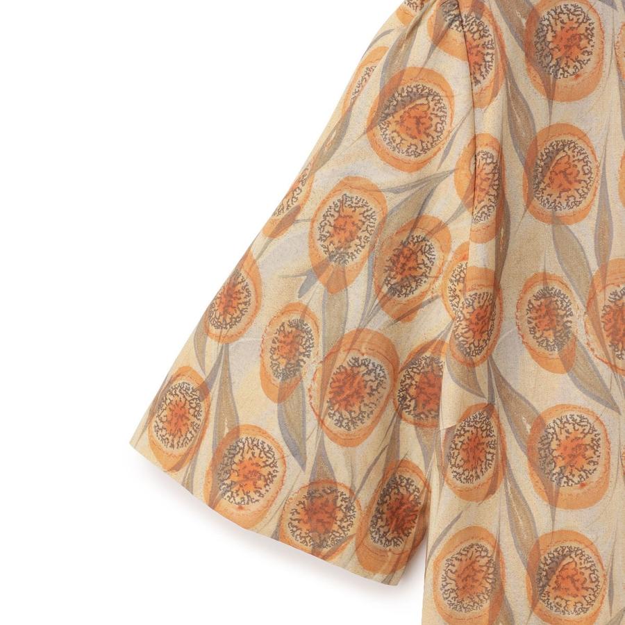 Ｖ＆Ａ　ＴＩＲＺＡＨ　ＭＡＲＢＬＥブラウスの画像