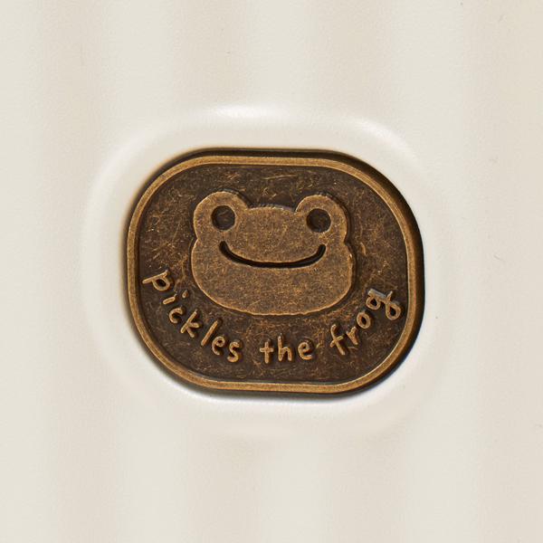 【siffler/ハピタス】カプセルキャリー かえるのピクルス ぬい活 スーツケース Sサイズ 拡張_13