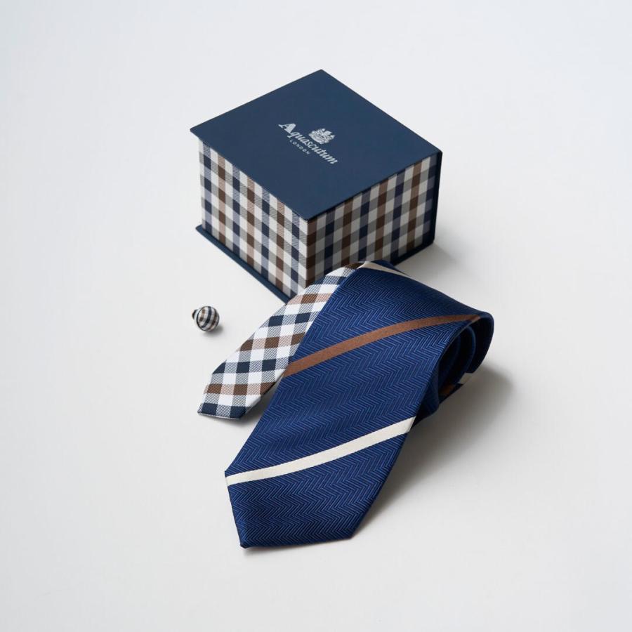 Aquascutum ネクタイピンとカフスセット Aquascutum ネクタイピンとカフスセット 英国の伝統を纏う、Aquascutum