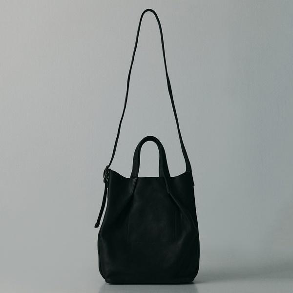 【UNISEX】UNCONSTRUCTED SHEEP TOTE BAG / アの画像
