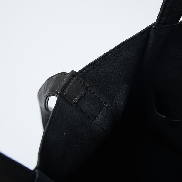【UNISEX】UNCONSTRUCTED SHEEP TOTE BAG / アの画像