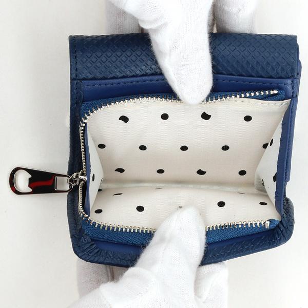 ツモリチサト猫と桜の三つ折り財布 tsumori chisato CARRY（ツモリチサトキャリー） 【tsumori chisato