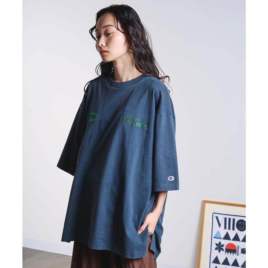 ROSE BUD ×Champion BIG TEE ネイビー ROSE BUD（ローズバッド） 【Champion別注】LOGO EMBROIDERY BIG TEE