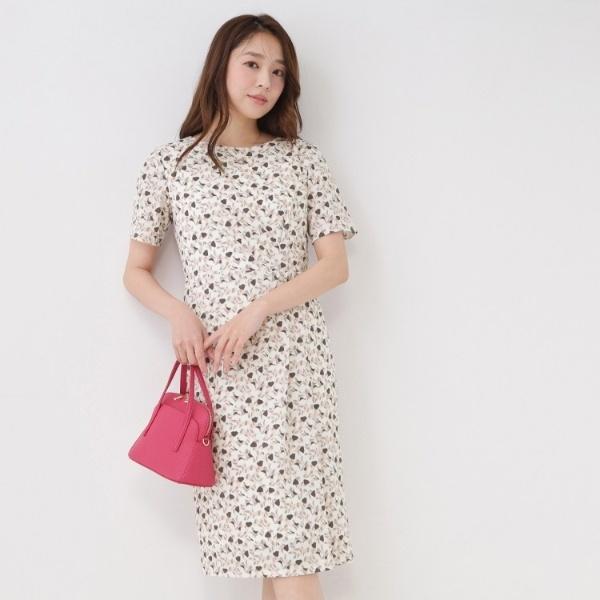 【手洗い可／日本製】タック入タイトワンピースの画像