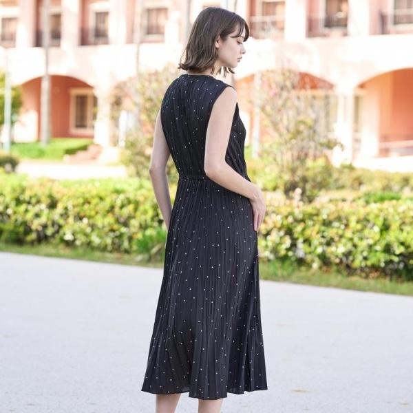 黒のノースリーブプリーツワンピース DRESSTERIOR（ドレステリア） 【ウォッシャブル2WAYシルエット