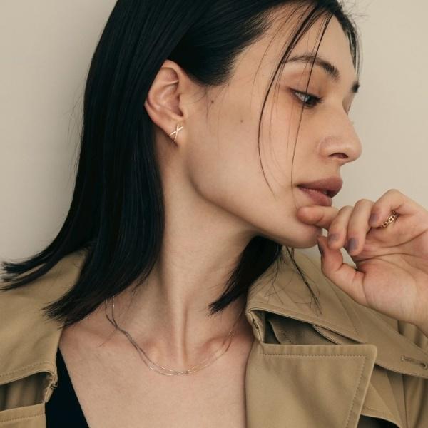 K10ベネチアンクロスループ ネックレス（YG×WG）の画像