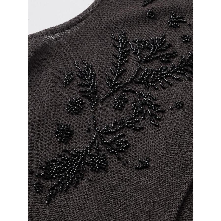 ビーズ刺繍ニットトップスの画像