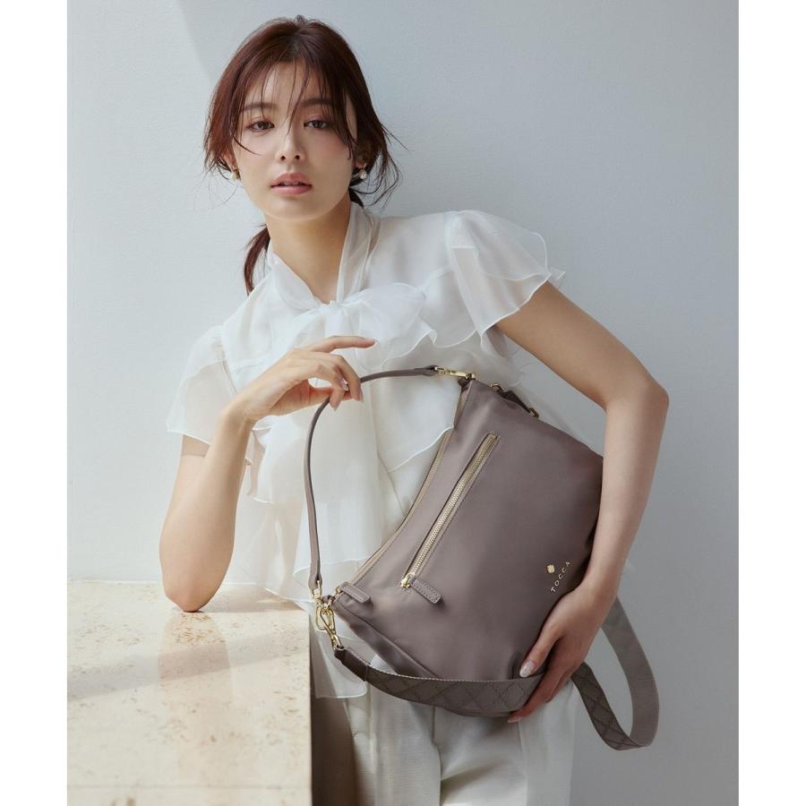 専用　トッカ TOCCA（トッカ） CUSHION SILHOUETTE NYLON BAG マルチWAY バッグ