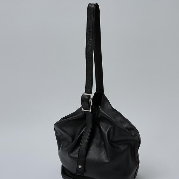 【UNISEX】UNCONSTRUCTED SHEEP ONE HAND BAGの画像