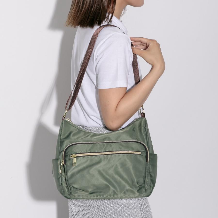 BURBERRY トートバッグ ハンドバッグ 500mlペット収納可 BASE 【500mlペットボトル収納可】ナイロン ショルダーバッグ トート