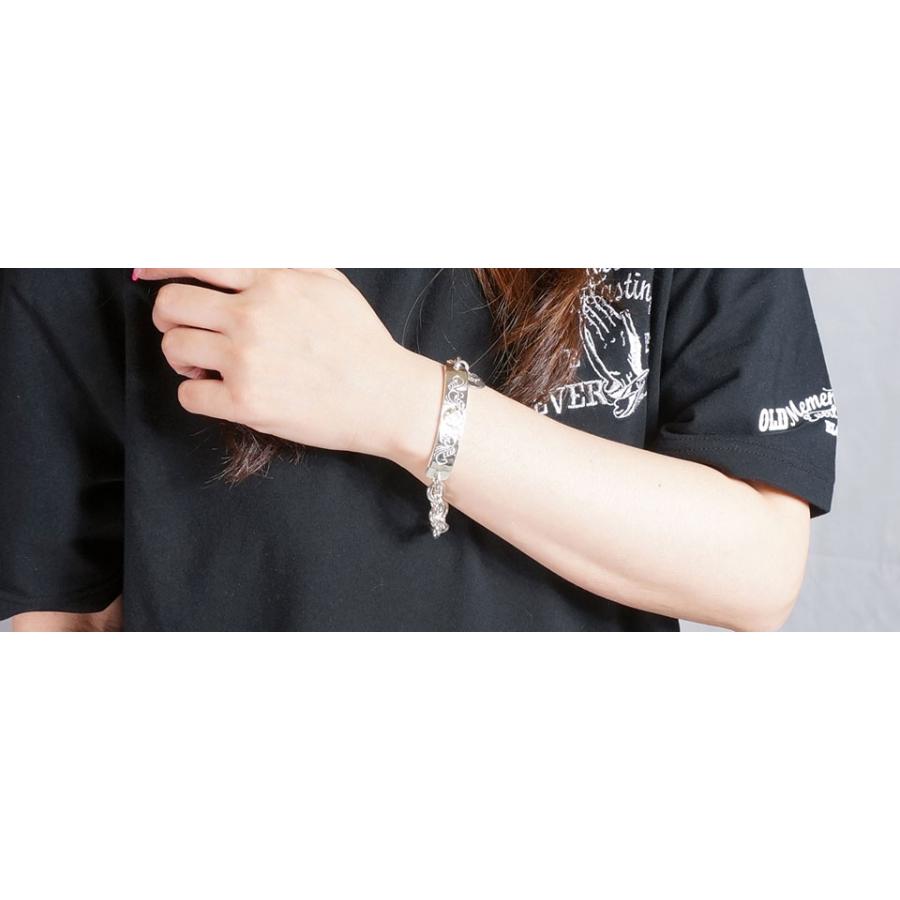 ファーストアローズ　唐草彫K18メタル付きブレスレット 楽天市場】ポイント2倍!!ファーストアローズ K18メタル付き 平