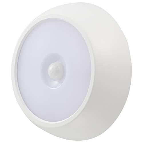 オーム電機 【屋外でも使える】 LEDセンサーライト （防水性能IPX4 （防まつ形） 明暗人感センサー式/単2形×4本使用/昼白色/ホワイト） NIT-