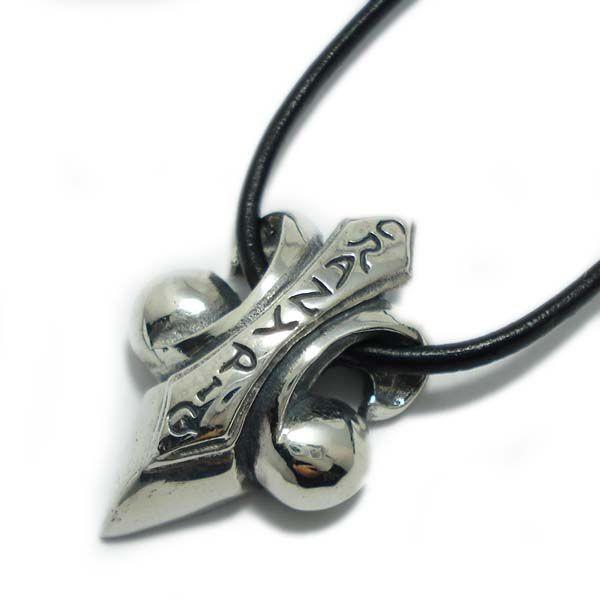 CRAZY PIG DESIGNSクレイジーピッグ フレア・デ・リズ ペンダント CRAZY PIG - CRAZY PIG DESIGNSクレイジーピッグ フレア・デ