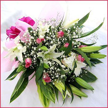 花束 白ユリとバラの花束 お誕生日 発表会 結婚記念日 お見舞い 開店祝い H Sb フラワーハウスやまもと 通販 Yahoo ショッピング