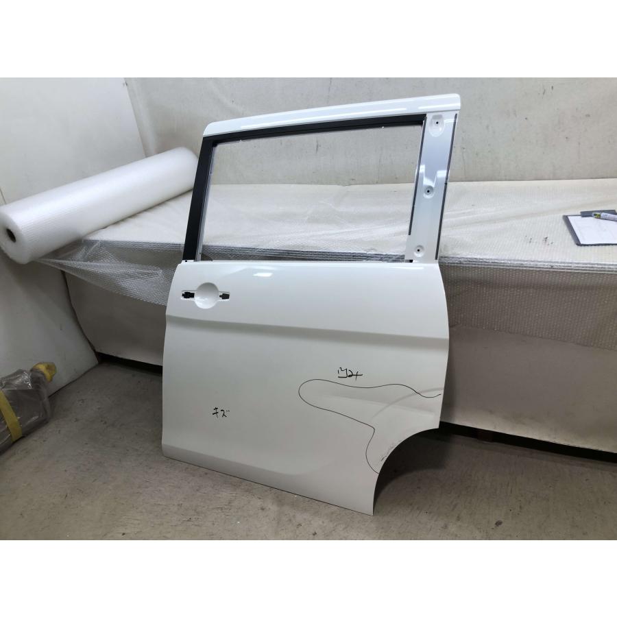 セレナ C27 左 スライドドア リアドア : 拓海商事ヤフー店 - 通販