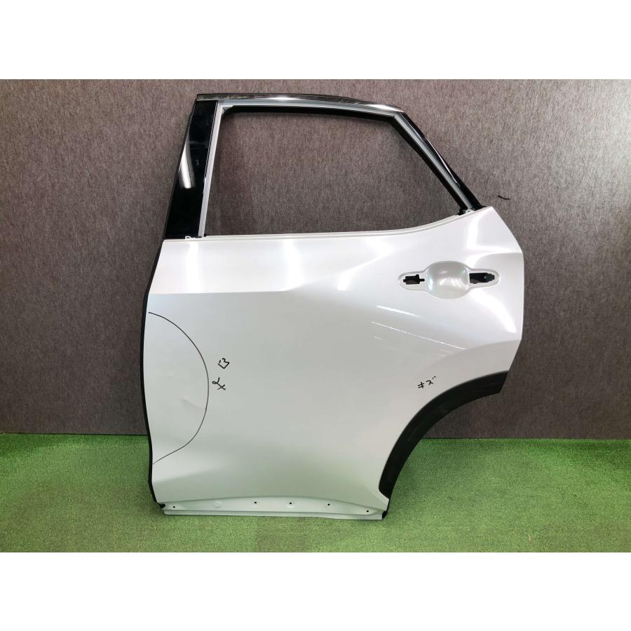 現行レクサスNX20. NX350hテールひび割れあり 現行レクサスNX20. NX350hテールひび割れあり 現行レクサスNX20
