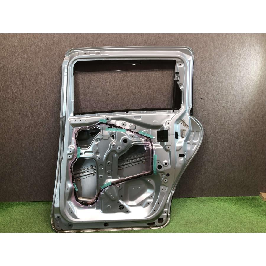 未使用☆モデリスタ NSP170G NCP175GNHP170Gシエンタ右セット シエンタ ハイブリッド NSP170G/NSP172G/NCP175G 純正 右スライドドア