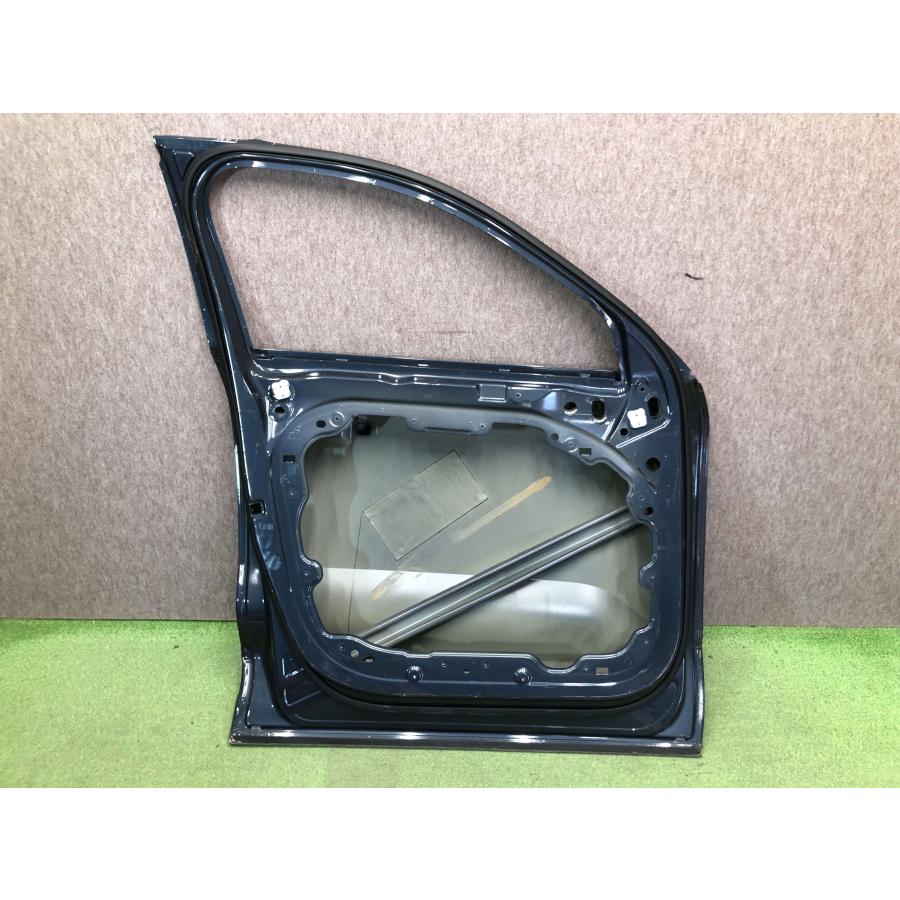 VOLVO　xc40左F.Rドアサイドパネル VOLVO xc40左F.Rドアサイドパネル