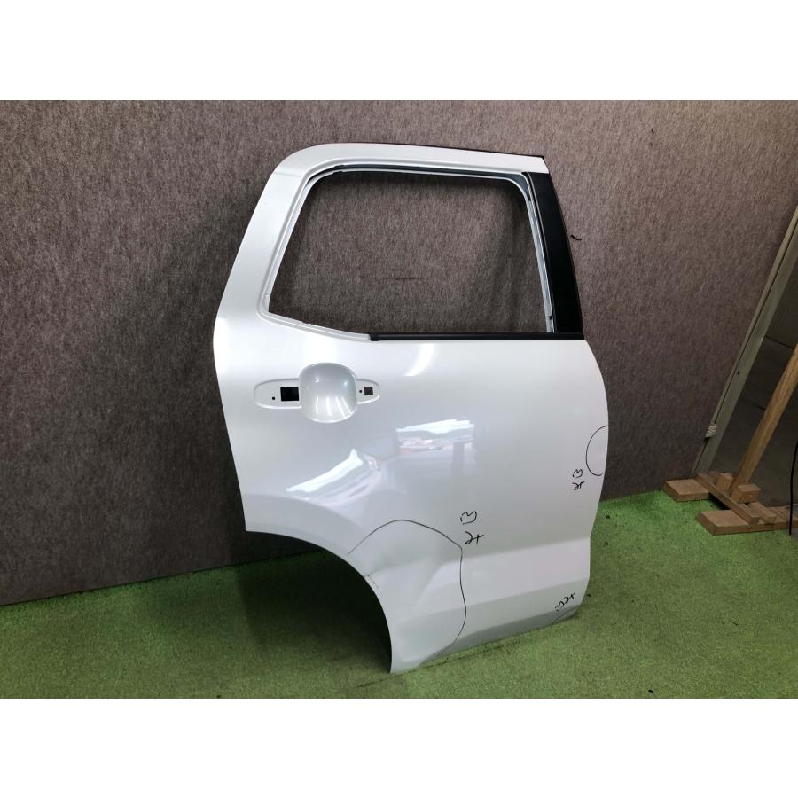 A200A/A210A/A200S/A210S ライズ/ロッキー 純正 右リアドア : 拓海商事
