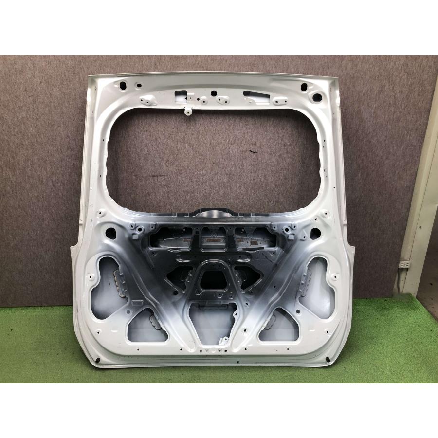 トヨタ ノア・ヴォクシー・エスクァイア・トヨタ純正バックカメラ ZWR80・85 ZRR80/ZRR85/ZWR80 エスクァイア ノア/ヴォクシー/ハイブリッド