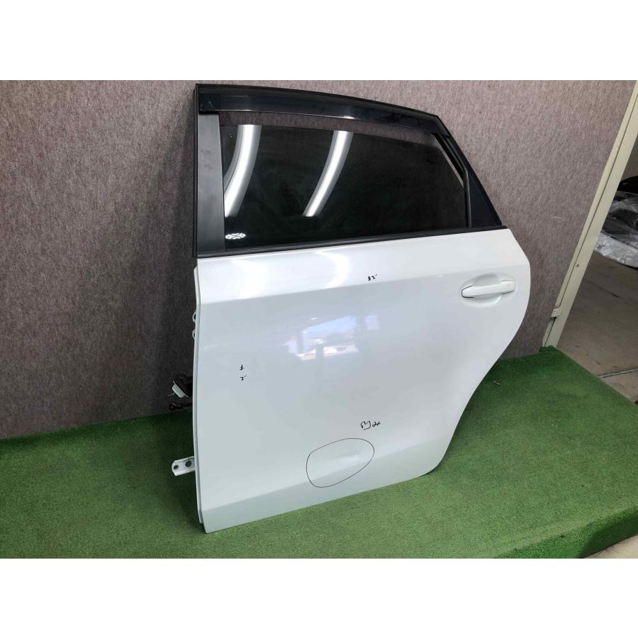 ZVW40 ZVW41 プリウスα 純正 左 リアドア : 拓海商事ヤフー店 - 通販