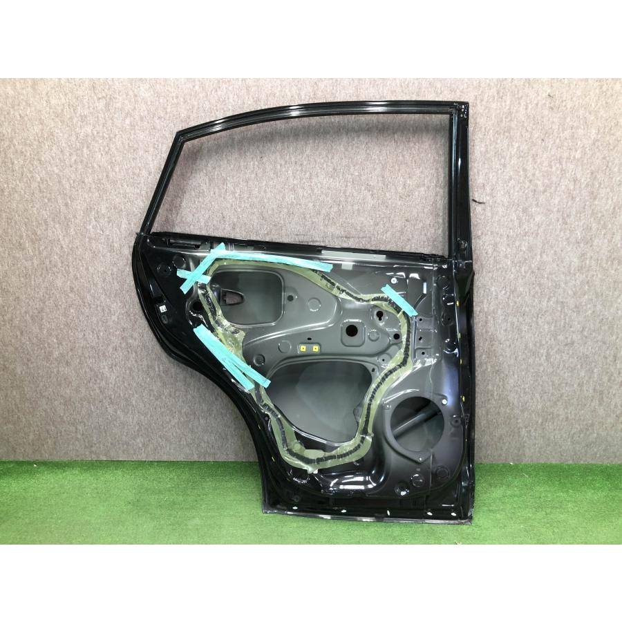 トヨタ ハリアー ZSU60W/ZSU65W/ASU60W/ASU65W/AVU65W 純正 左リアドア