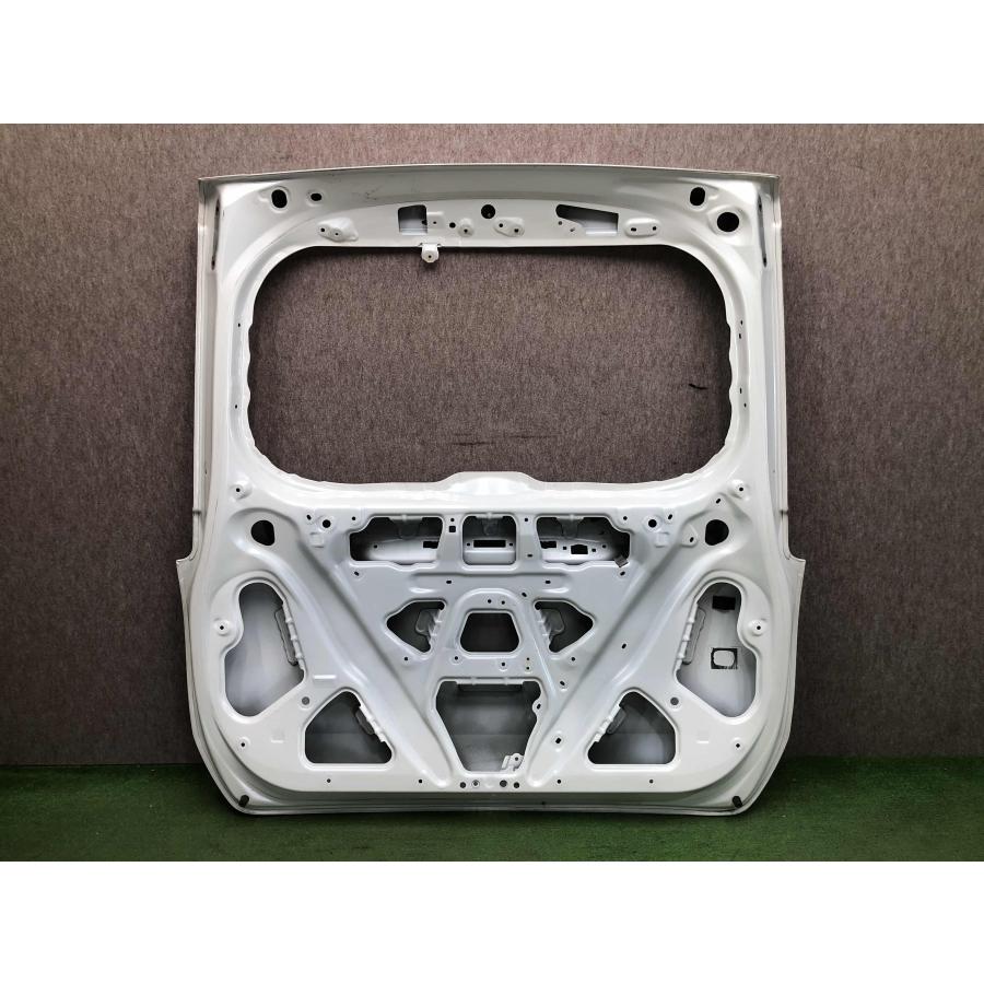 トヨタ VOXY 80系 純正 バックドア リアゲート 本体 トヨタ ヴォクシー/ノア/エスクァイ 80系 純正 リアゲート/バックドア