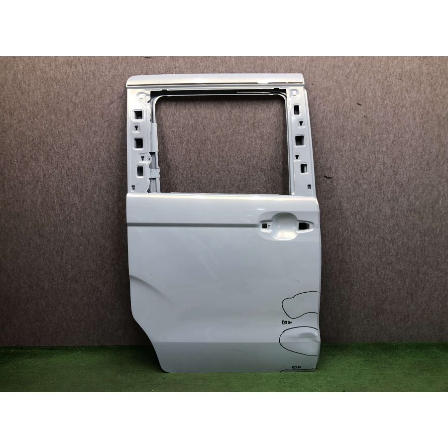ホンダ N-BOX JF3 JF4 スライドドアガラス 右 リアドアガラス　右 ホンダ N-BOX JF3/JF4 カスタム 純正 右リアドア/スライドドア : 拓海