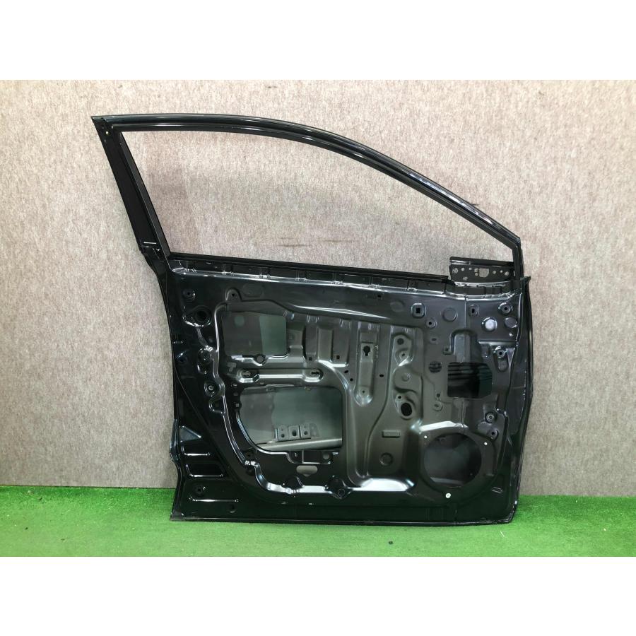 トヨタ C-HR/CHR 純正 左フロントドア ZYX10/ZYX11/NGX10/NGX50 : 拓海