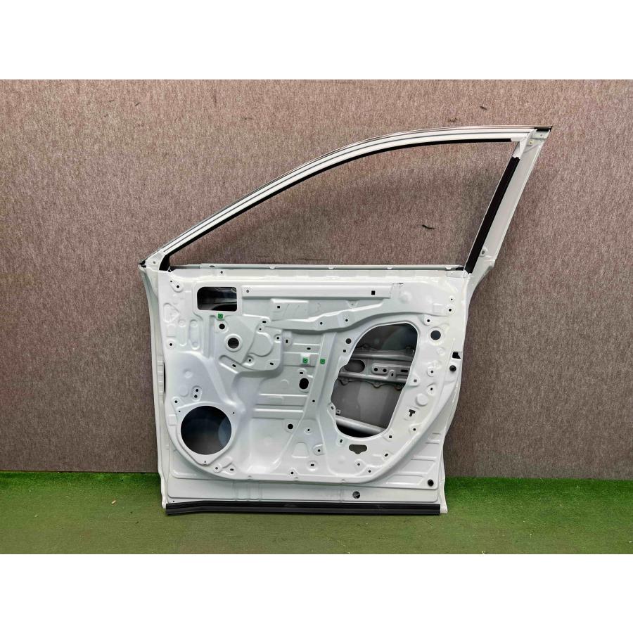 トヨタ ハリアー 80系 純正 右フロントドア MXUA80/MXUA85/AXUH80